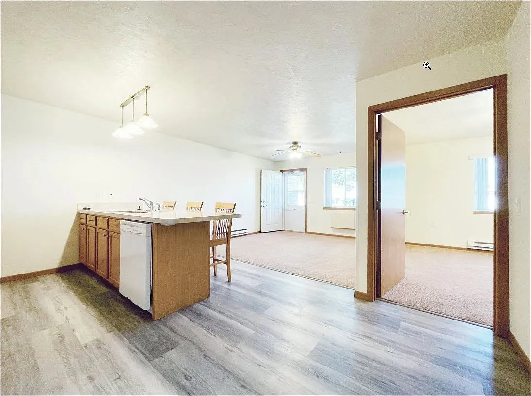 Southdale Apartments — Photo 4