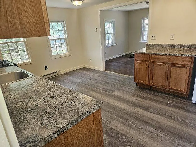 400 W High St #1 — Photo 2