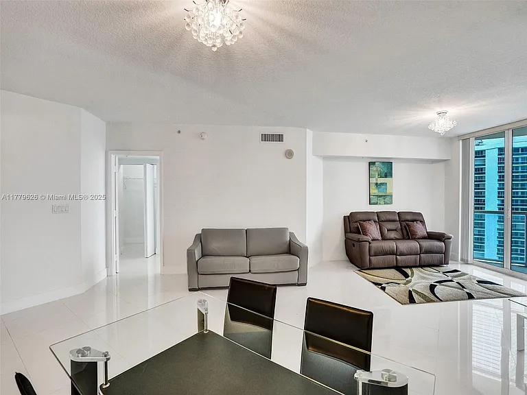 16699 Collins Ave #2305 — Photo 5