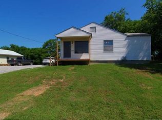 219 W Hobson Ave, Sapulpa, OK 74066