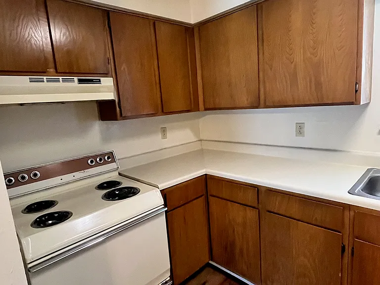 402 Summer Ct #1A — Photo 9