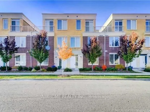 116 Unity Gardens Dr, Markham, ON L3R 5X2