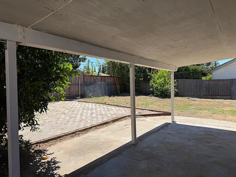 2338 La Loma Dr — Photo 11