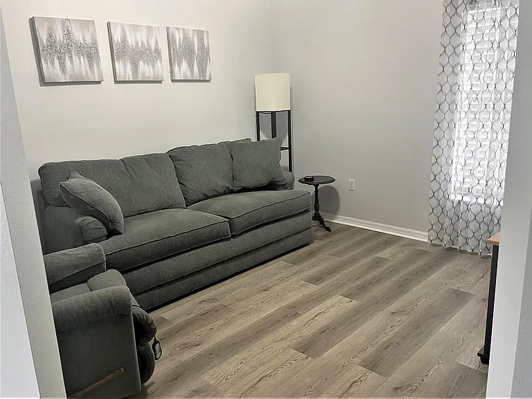 289 Falling Water Dr — Photo 8