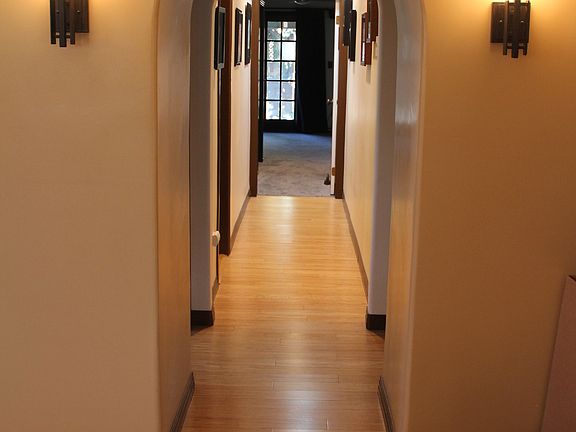 5th image of 3243 Hollydale Dr