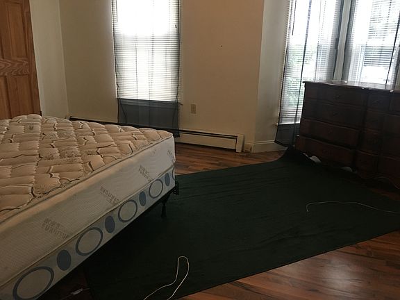 5th image of 78 Huntington St #1