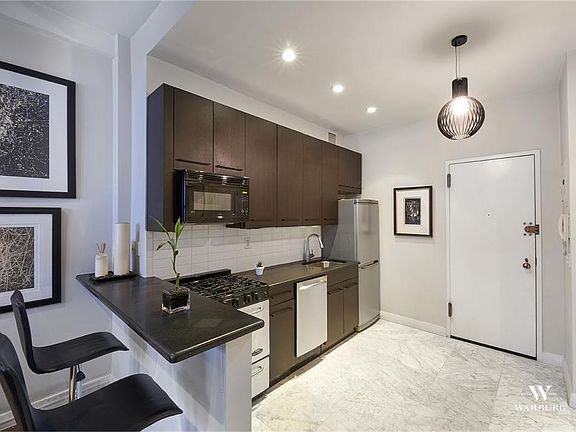 3rd image of 66 Madison Ave APT 8B