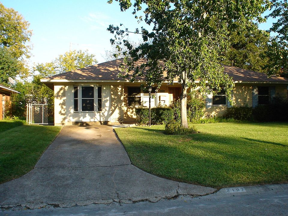 1st image of 2107 Peach Ln