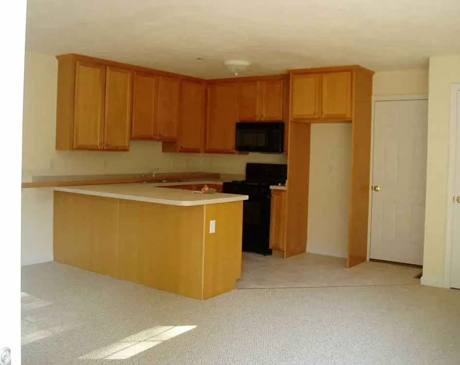 395 Brown St./153 South Main Street — Photo 4