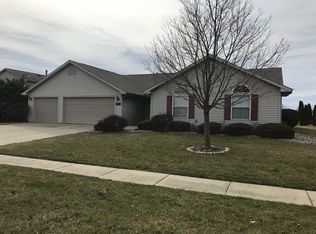 603 N Cedar Dr, Saint Joseph, IL