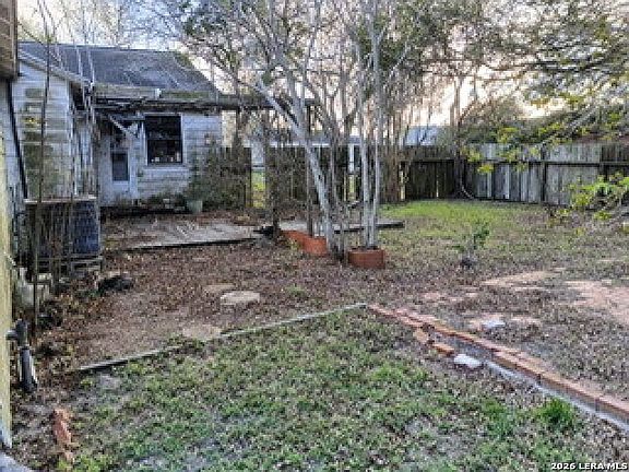 3rd image of 708 Parkview