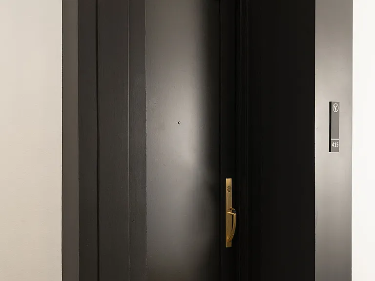 Veda Luxury Apartments — Photo 11