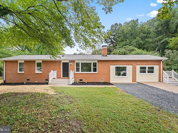 2nd image of 4413 Chesapeake Pl