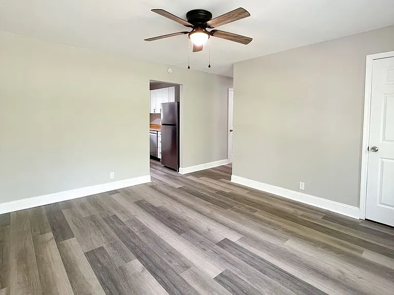 110 Wilson Ct — Photo 5
