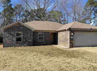 1709 Milburn Dr, Benton, AR 72015