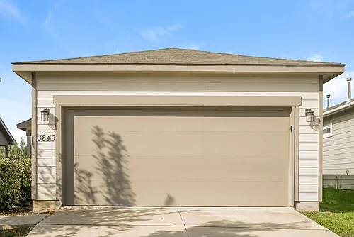 3849 Ivy Path Photo 1