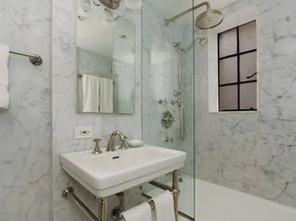 321 East 43rd Street image 1 of 6