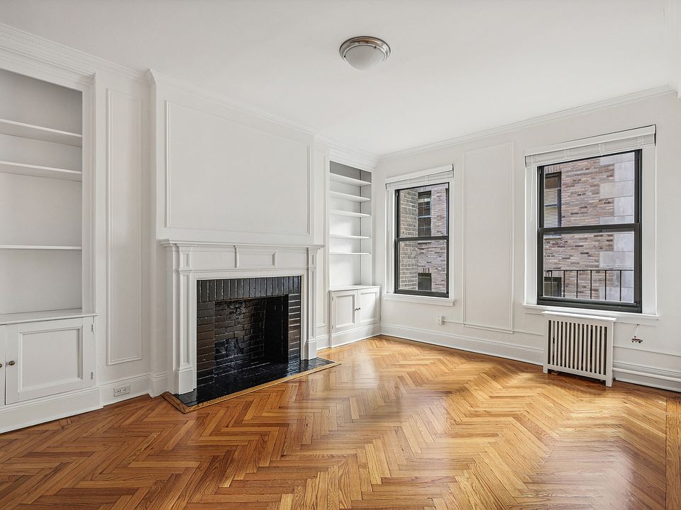 1st image of 1160 5th Ave #212