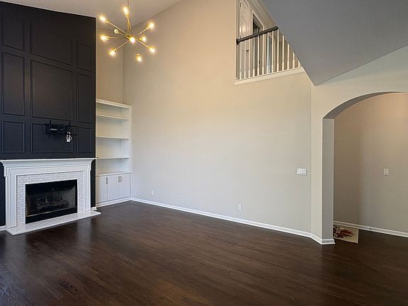 2nd image of 5 Spanish Moss Ln
