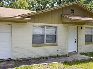 409 S 14th St, Palatka, FL 32177