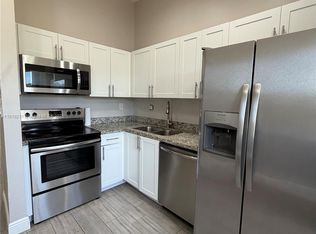 15501 SW 133rd Pl APT 804, Miami, FL 33177