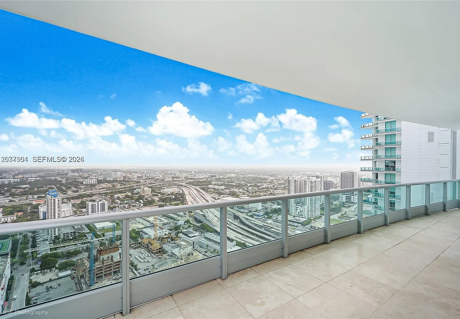 900 Biscayne Bay Condo — Photo 2