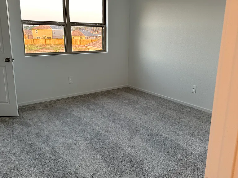 1546 San Sebastian Dr — Photo 17