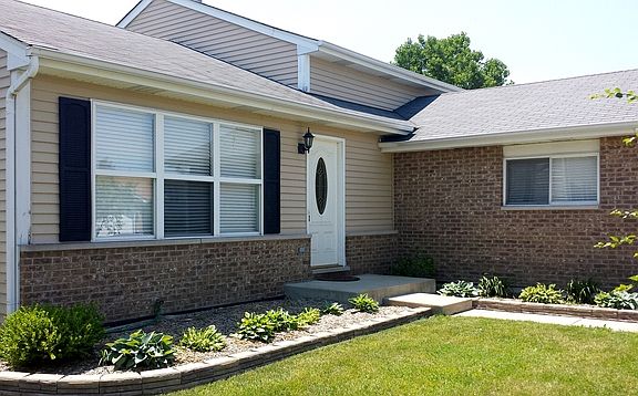 2nd image of 675 Ottawa Dr