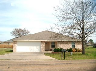 310 Windjammer Rd, Gun Barrel City, TX 75156