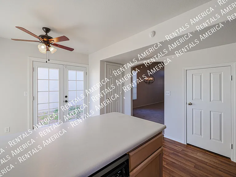 1902 N Barkley #7 — Photo 14