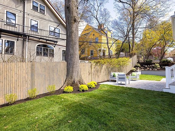 5th image of 21 Kent Sq #1