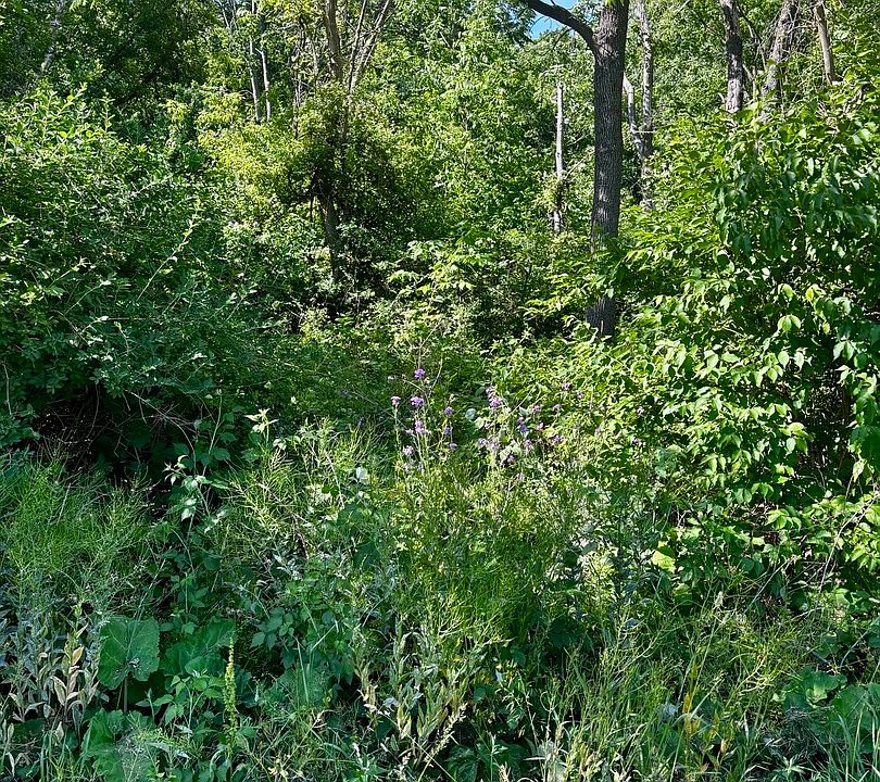 1st image of 21177 N Valley Rd