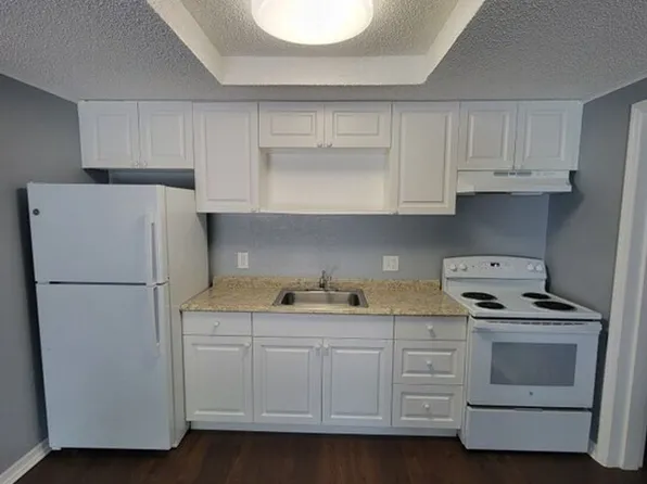 Apollo Beach Villas