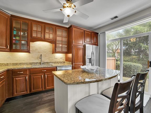 5th image of 240 Grand Ridge Rd #0