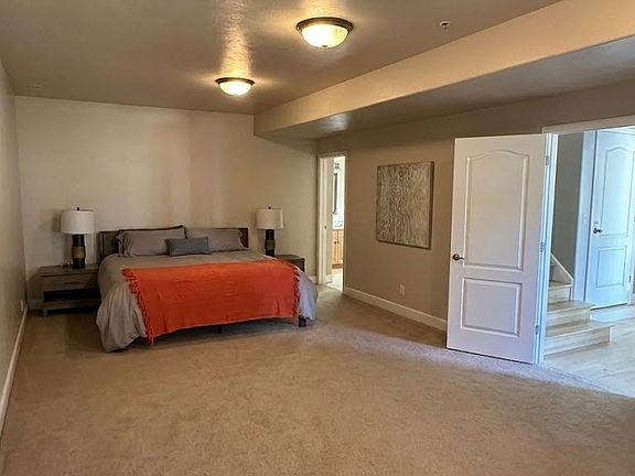 5th image of 3139 E Old Mill Cir