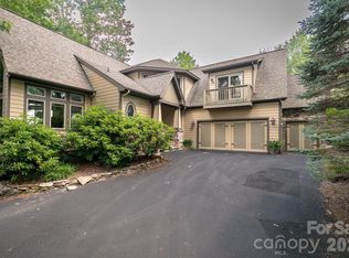 456 Spring House Dr, Burnsville, NC 28714