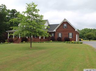 246 Forest Dr, Henagar, AL 35978