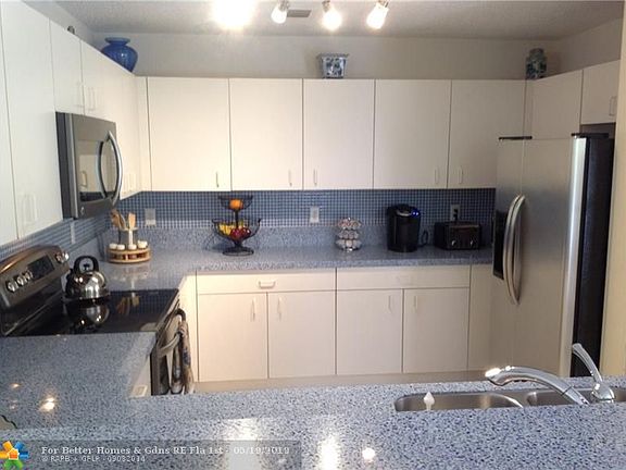 4th image of 4137 Eastridge Cir