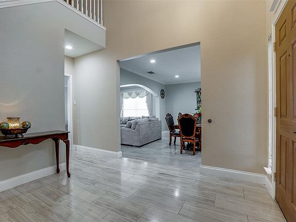 4th image of 1410 Bosher Dr