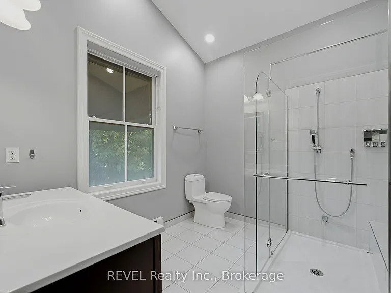 10 Queen St #2 — Photo 15