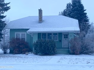 923 7th St, Langdon, ND 58249