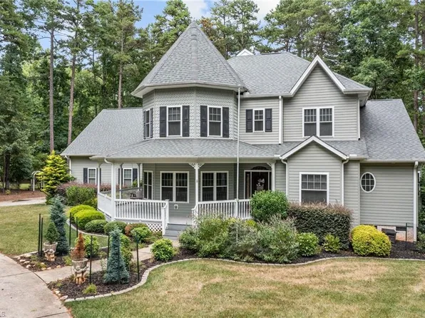 300 Spinnaker Ct, Lexington, NC 27292