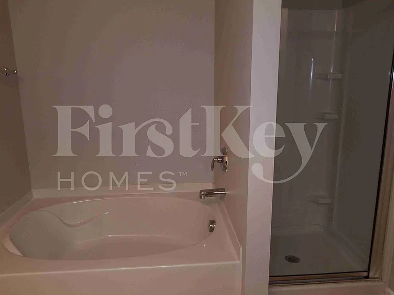 1309 Waldridge Ct — Photo 28