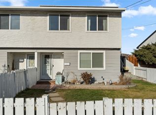 1144 Pembroke Ave, Kamloops, BC V2B 7W6