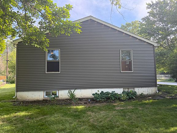 3rd image of 102 Northview Dr