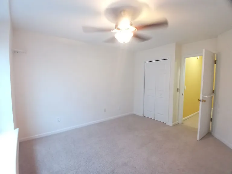 565 Batty Way — Photo 31