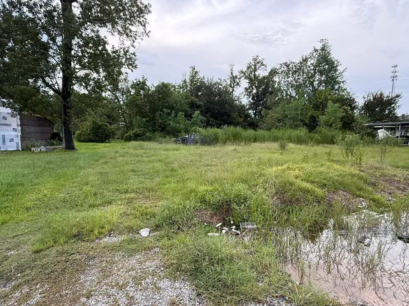 109 Forest Dr, Orange, TX 77630