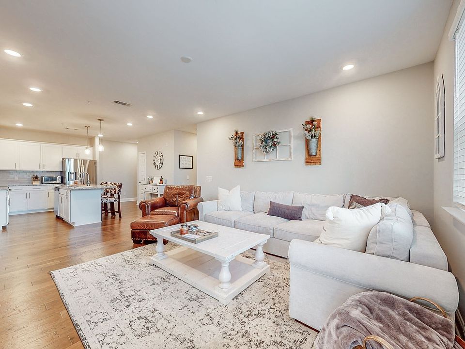 1st image of 900 Vintage Green Ln #206