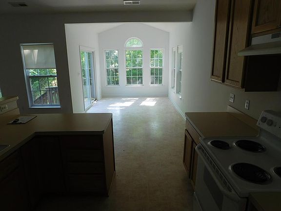 3rd image of 37212 Clipper Ct