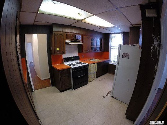 5th image of 3150 98th St
